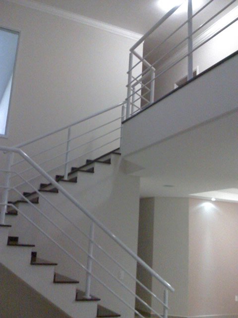 Mezanino metálico sob medida para galpão