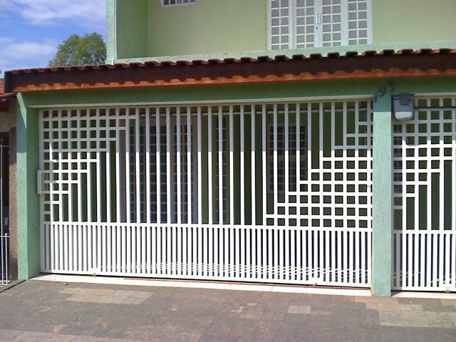 Fabricação de portões de ferro e automáticos